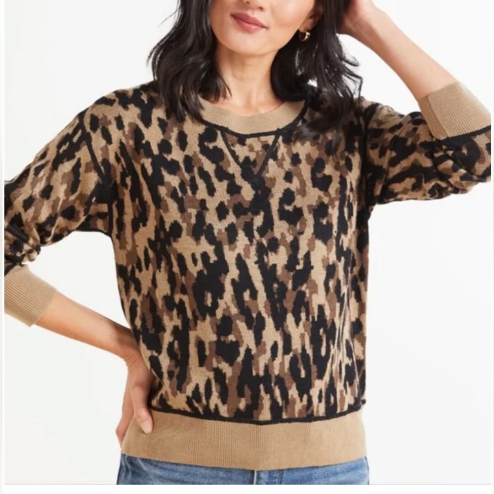 John + Jenn‎ Leopard Print Sweater Small